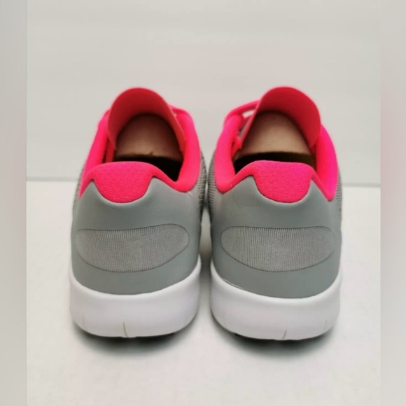 Nike Girls/Woman Free Run Size 7y Running Grey /black/ Pink Trainers 904258-001 - Picture 5 of 8